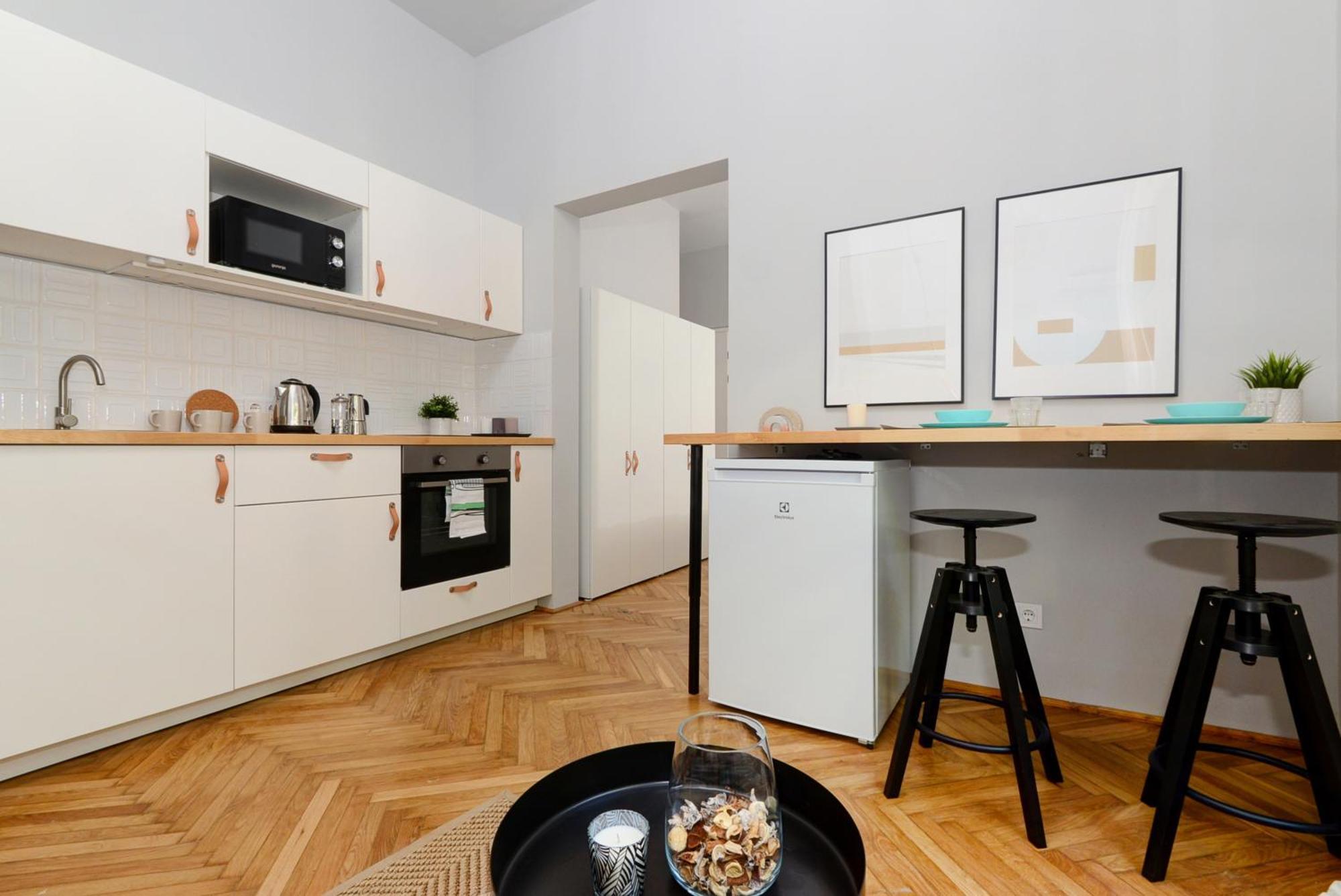 Monochrome Chic Apartments R613 Budapeste Exterior foto